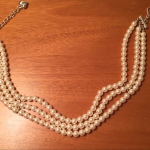Faux Pearl choker